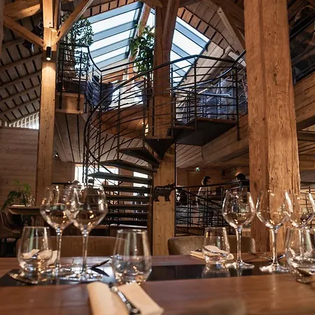 Le Toi Du Monde Bed & Breakfast *